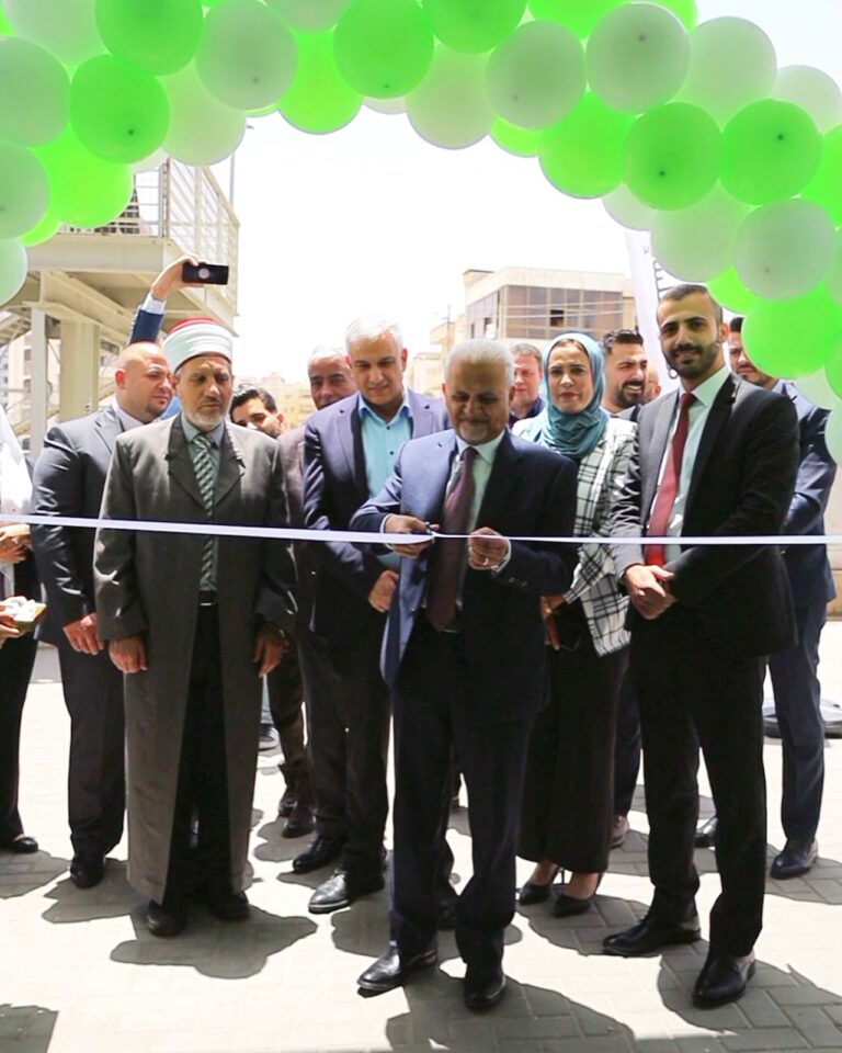 b9300c21-543d-4d5f-b3a4-ba8eaaf835e1